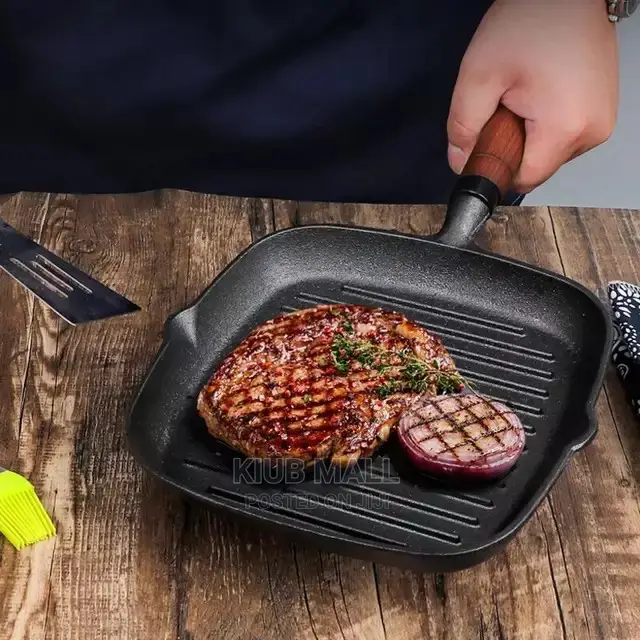 Cast Iron Grill Pan With Wooden Handle