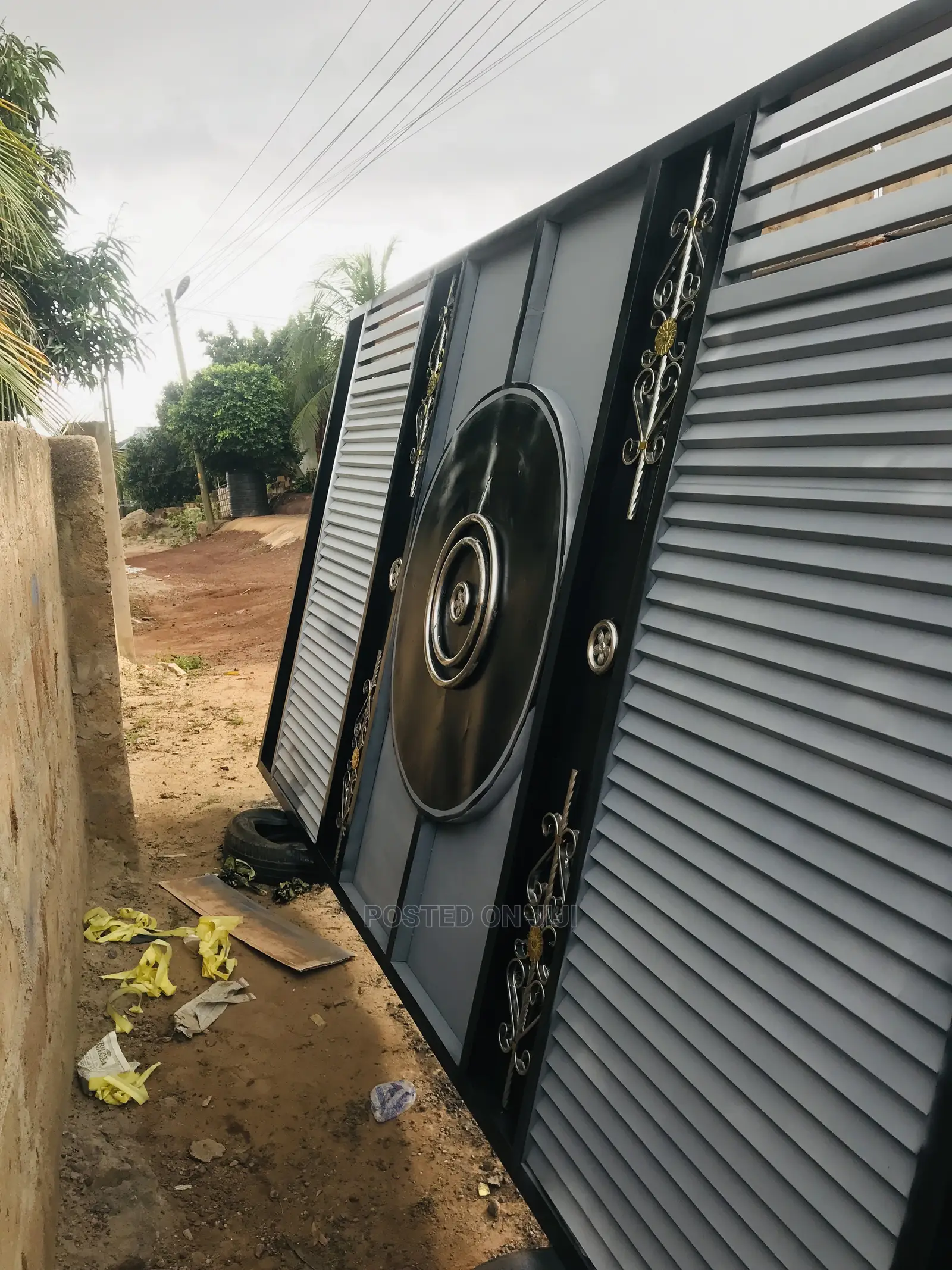 Executive Galvanized Stainless Main Gate