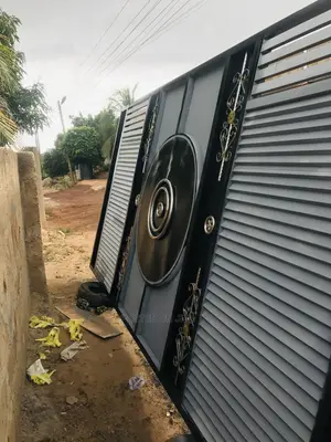 Executive Galvanized Stainless Main Gate