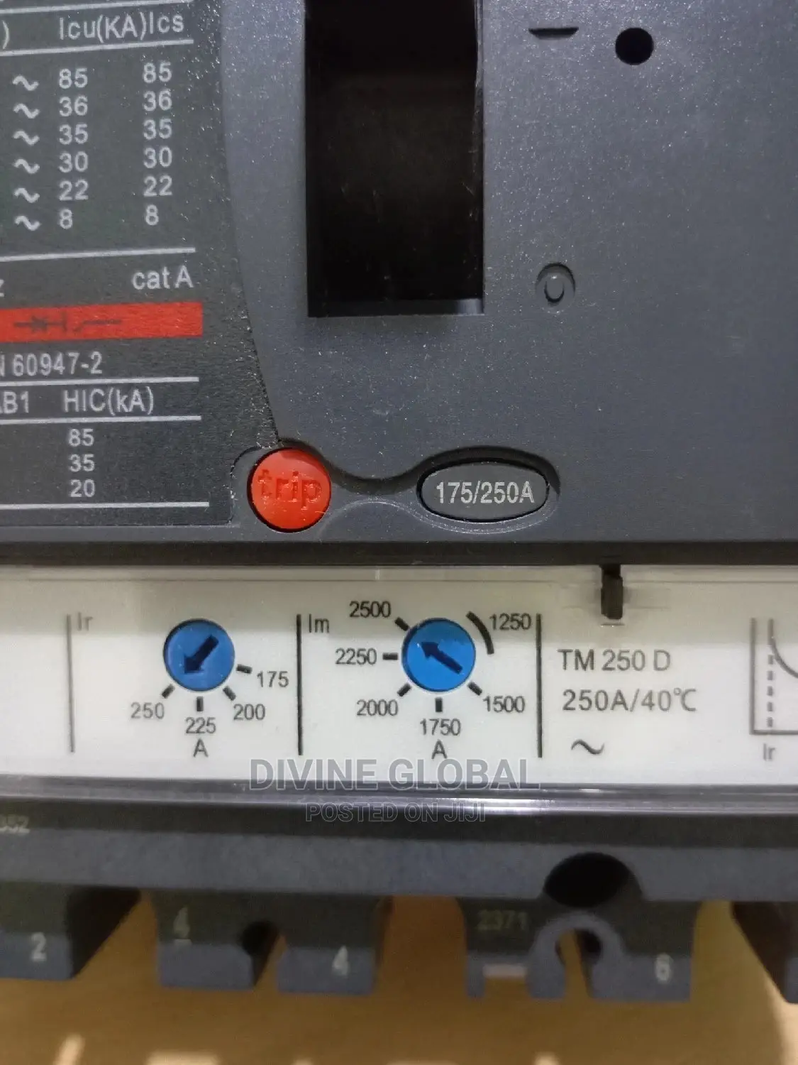 250a Schneider 4pole Circuit Breaker