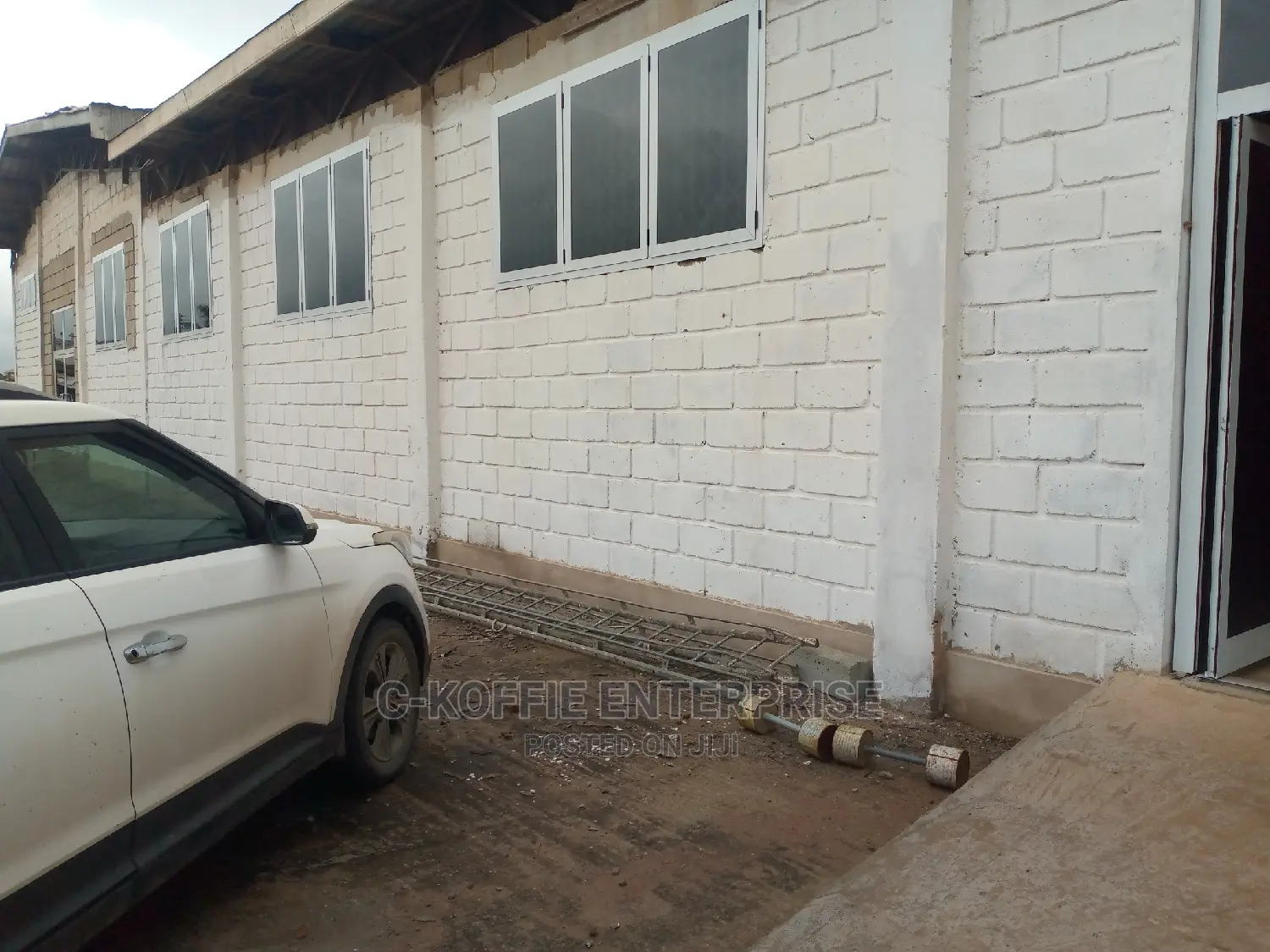600 SQM Warehouse at North Kaneshie Industrial Area.