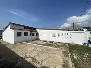 5bdrm House in Nyaniba Estate, Osu for Rent