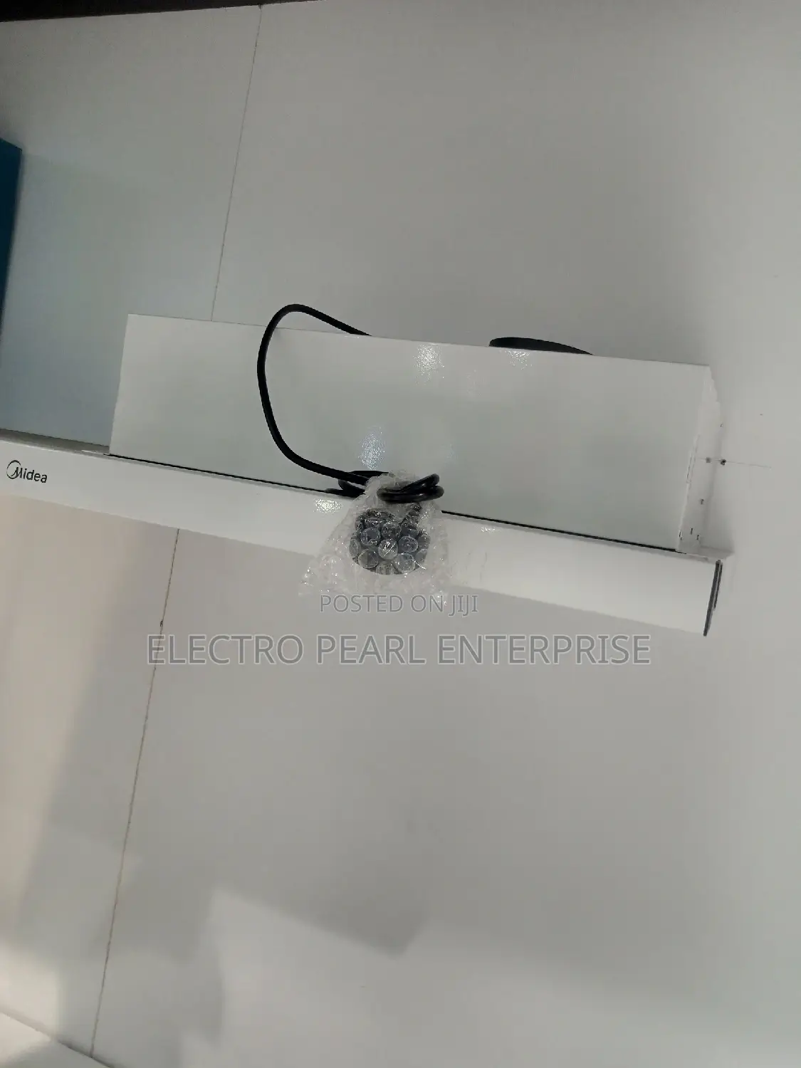 Midea 60cm Buit in Heat Extractor
