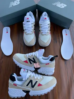 New Balance Sneaker