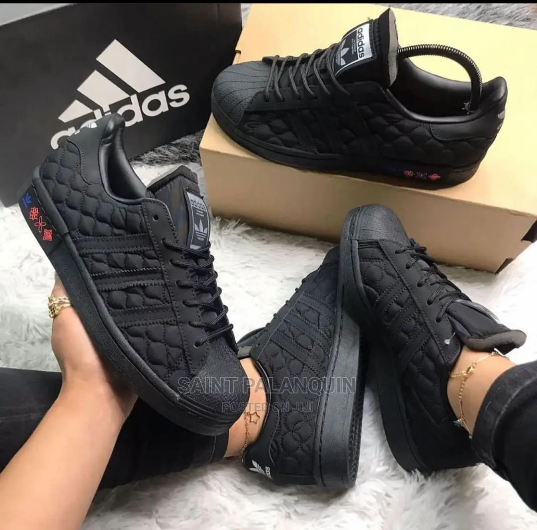 Adidas Sneaker
