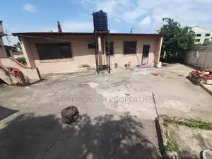 5bdrm House in 5 Bedroom House for for Sale