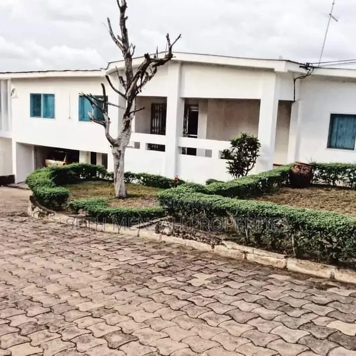 10bdrm House in 10 Bedroom House for for Sale