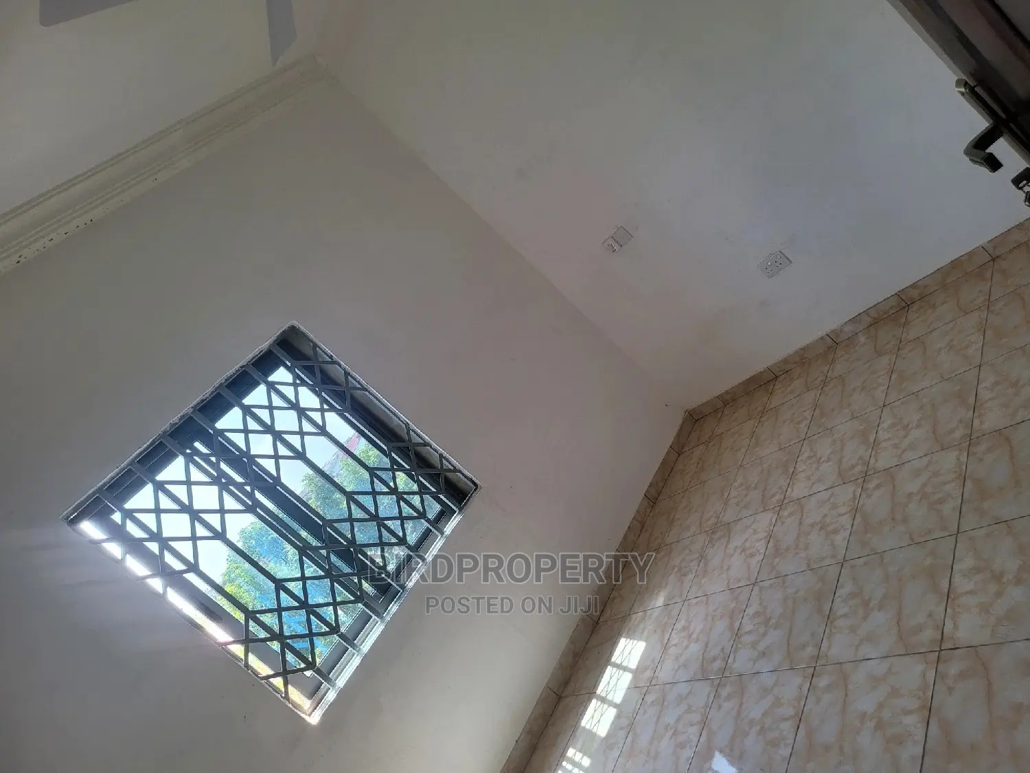 2bdrm Apartment in Birdproperty, East Legon for rent