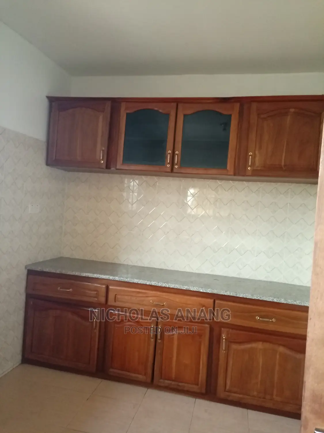 2bdrm Apartment in Dorns Properties, New Town for Rent