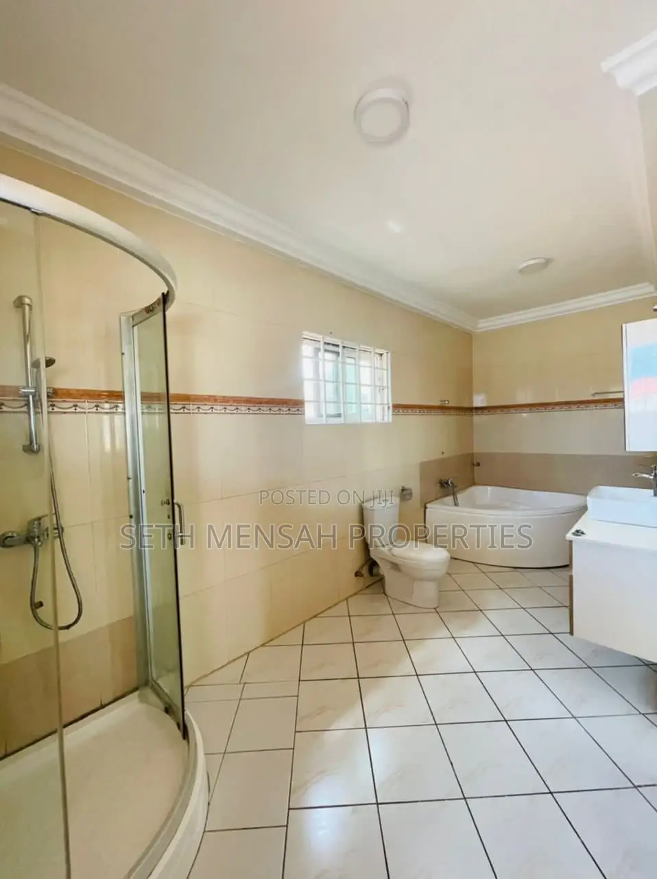 4bdrm House in Skm, Adjiriganor for Rent