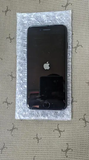 Apple iPhone 7 Plus 32 GB Black