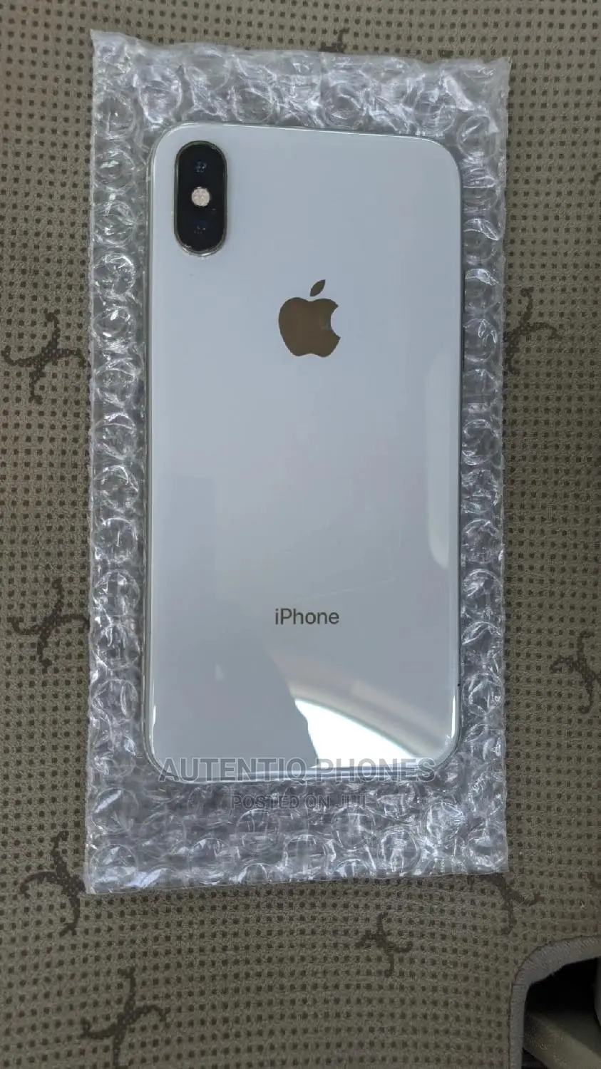Apple iPhone XS 64 GB White