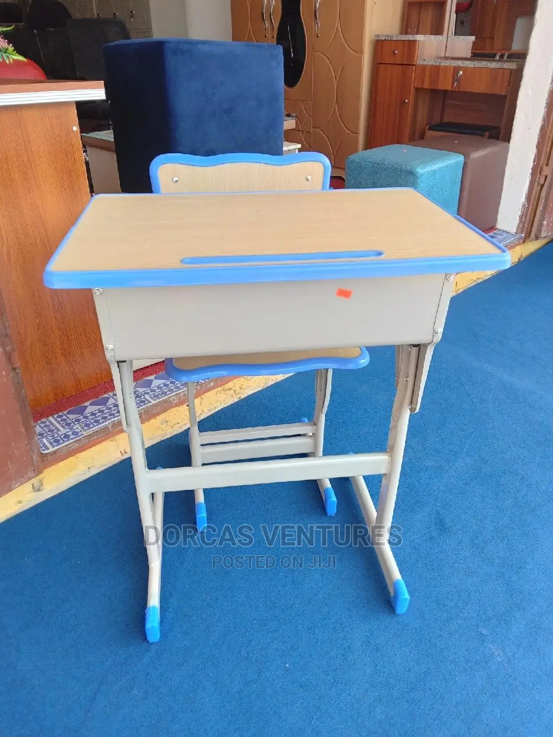 Colledge Study Desk