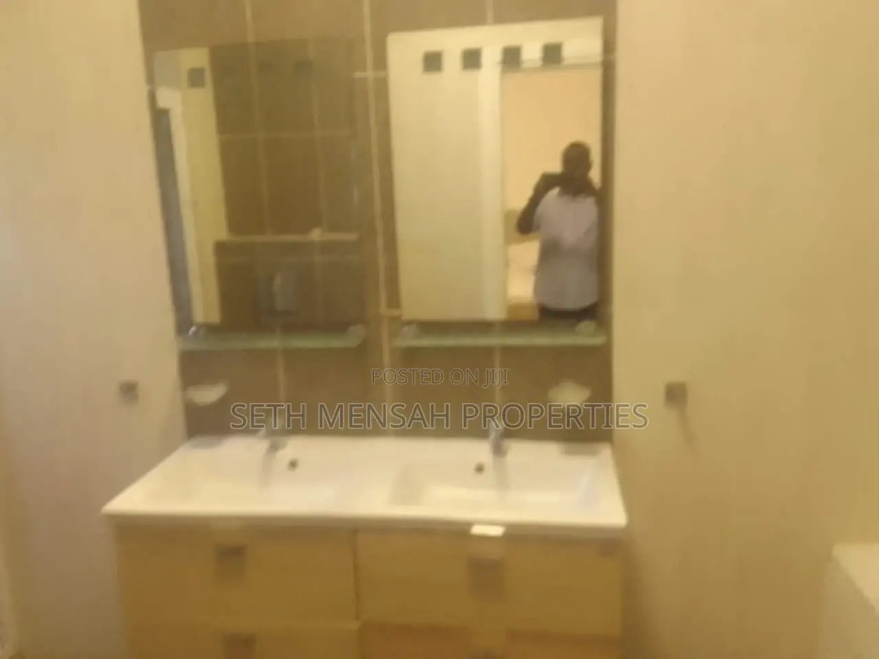 Furnished 3bdrm Apartment in Skm, US Embassy Area for Sale