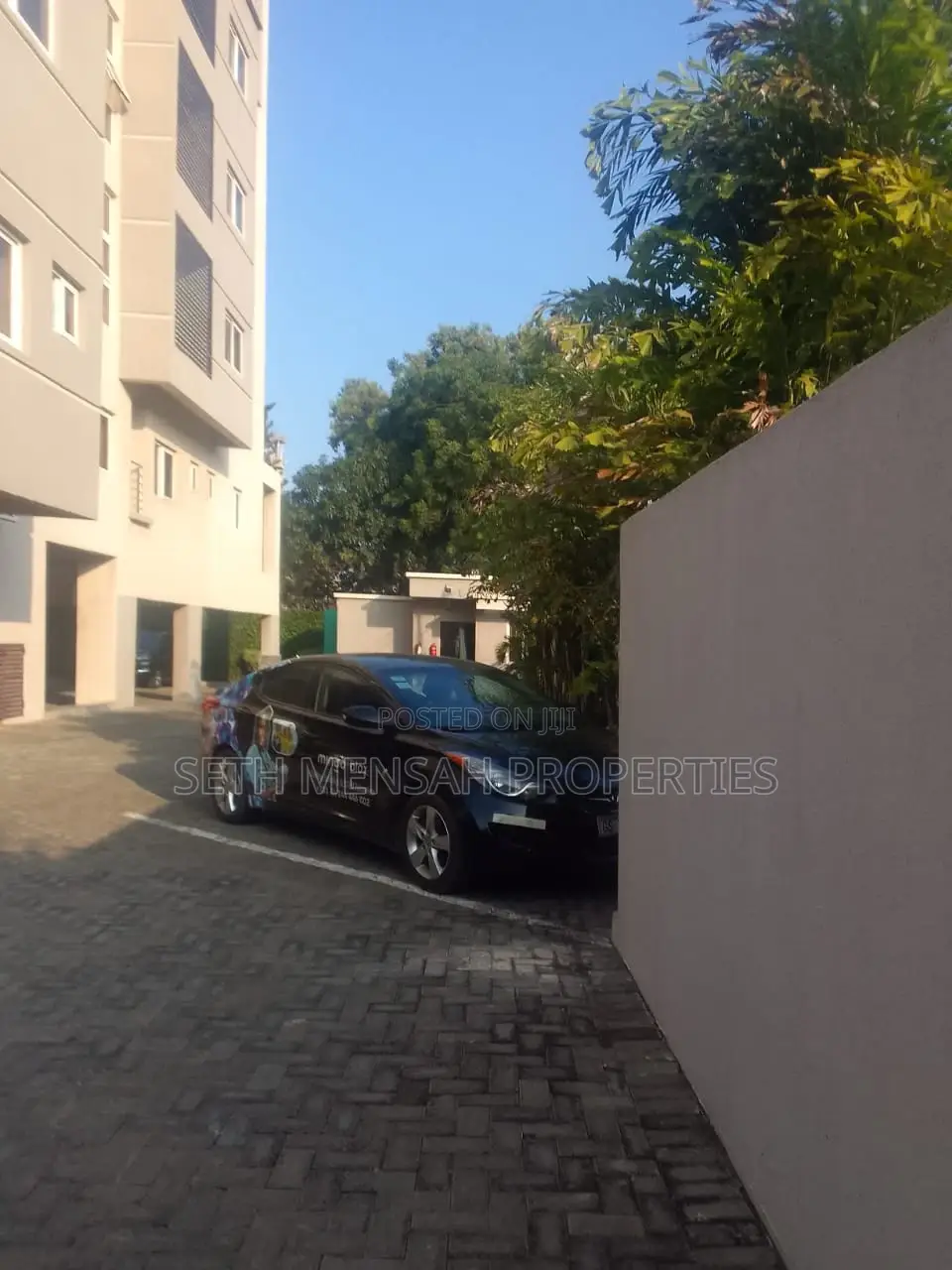Furnished 3bdrm Apartment in Skm, US Embassy Area for Sale