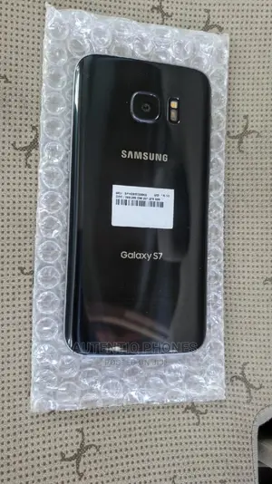 New Samsung Galaxy S7 32 GB Black