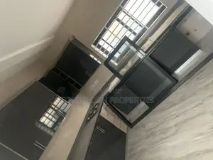 4bdrm House in Skm, Ashaley Botwe for Sale