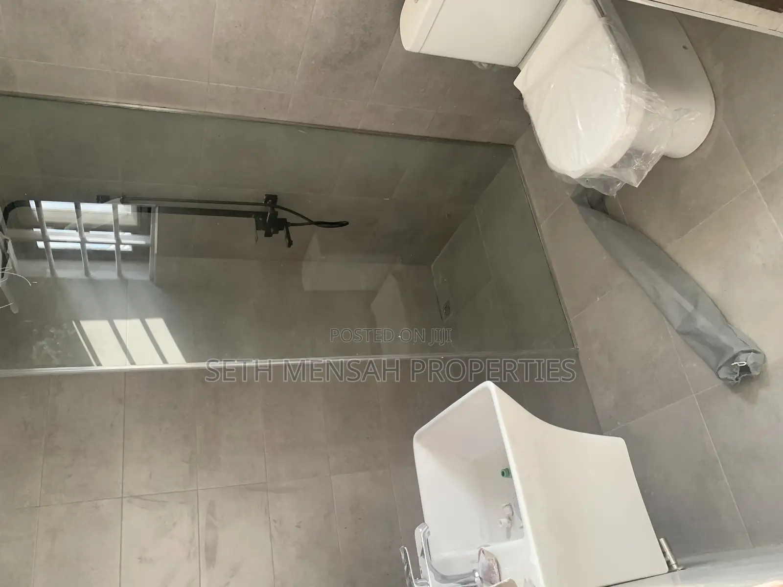 3bdrm House in Skm, Ashaley Botwe for Sale