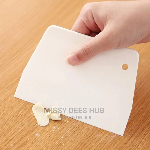 Plastic Scraper