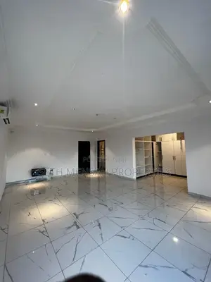 4bdrm House in Skm, Ashaley Botwe for Sale