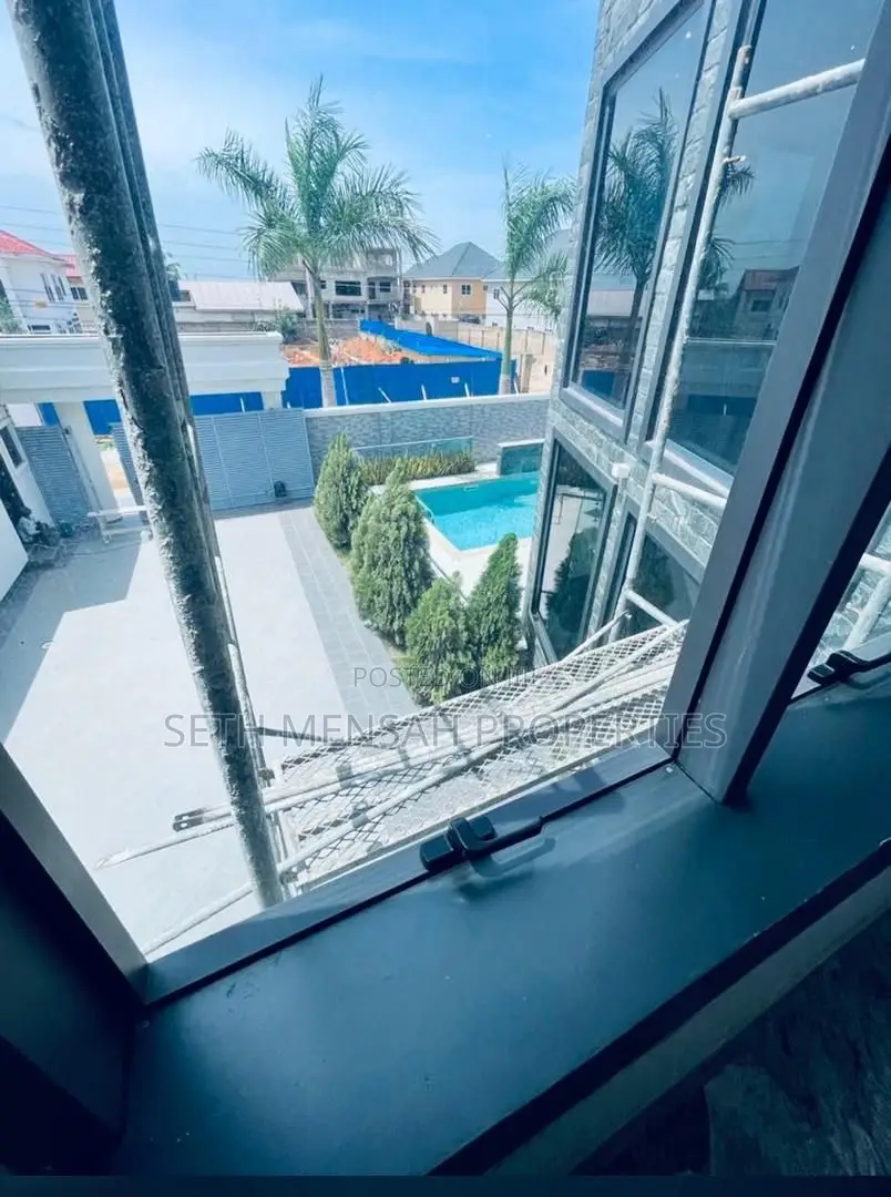 5bdrm Mansion in Skm Property, East Legon for Sale