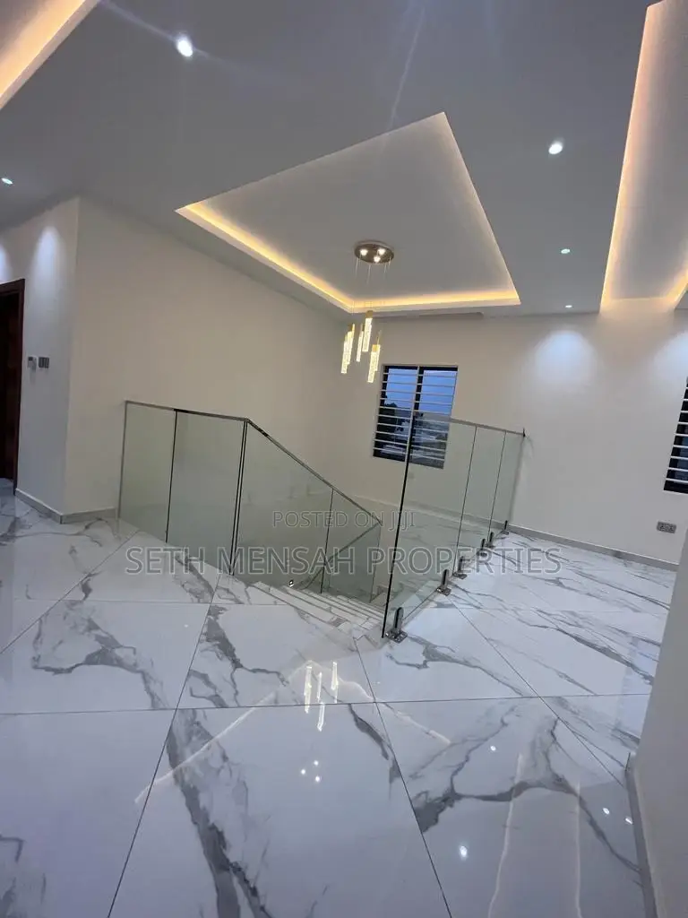 4bdrm House in Skm Property, Ashaley Botwe for Sale