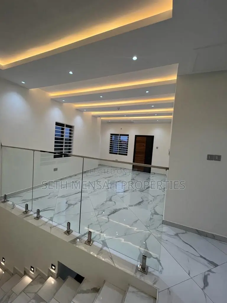 4bdrm House in Skm Property, Ashaley Botwe for Sale