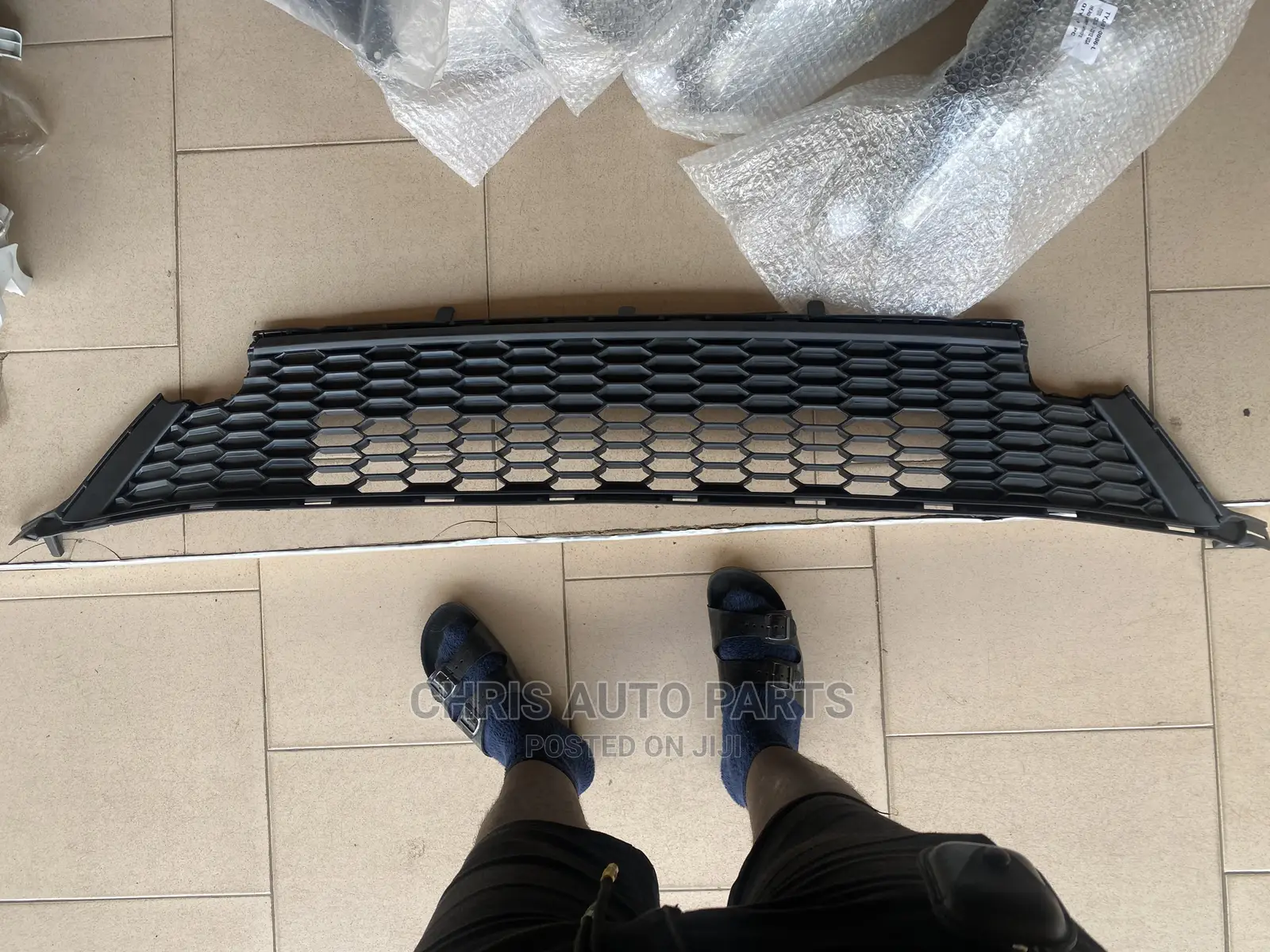 RAV4 17 Down Grille