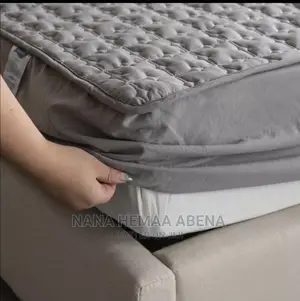 Double Bed Mattress Covers/Protectors