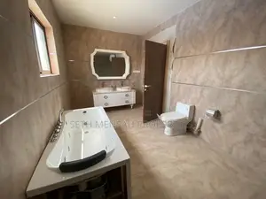 5bdrm House in Skm Property 5, Adjiriganor for Sale