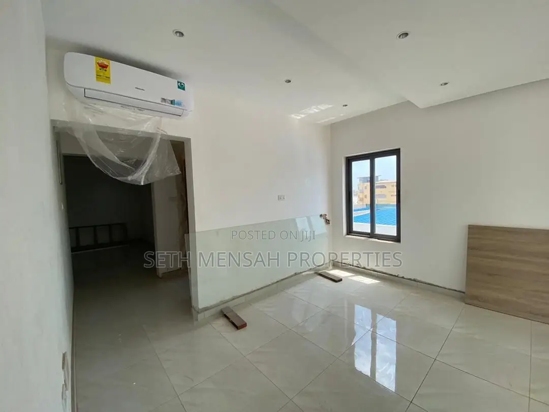 5bdrm House in Skm Property 5, Adjiriganor for Sale