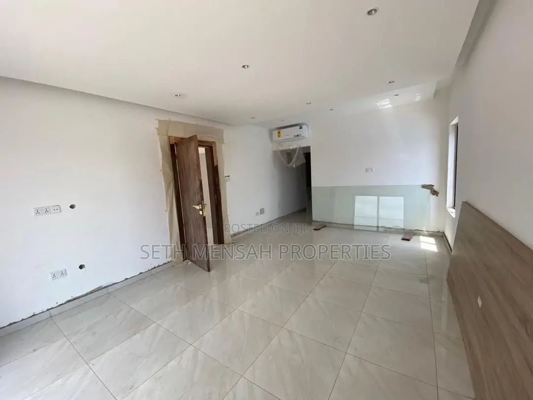 5bdrm House in Skm Property 5, Adjiriganor for Sale