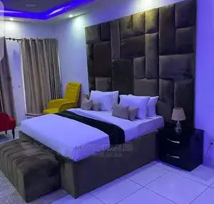 King Size Bed And Bed Frame With Otooma And Two Side Draw