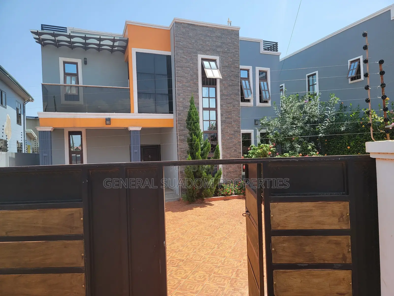 4bdrm Duplex in Suadom Properties, Baatsona Total for Rent