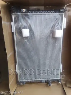 Ford Explorer Radiator Tank