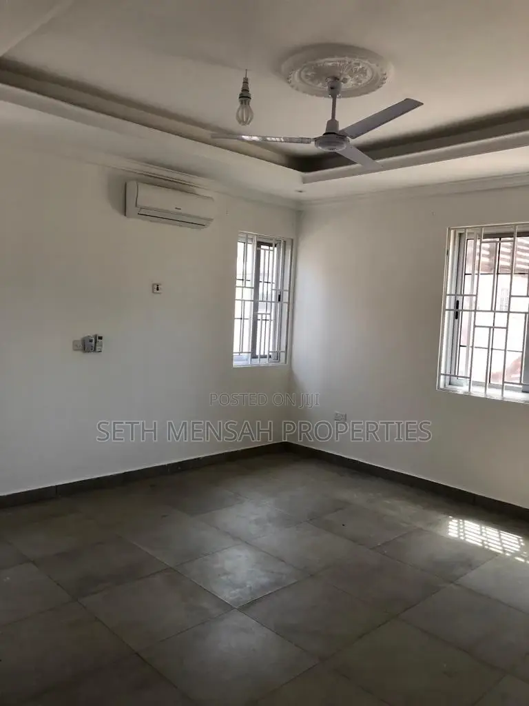 3bdrm House in Skm Property, Achimota for Rent
