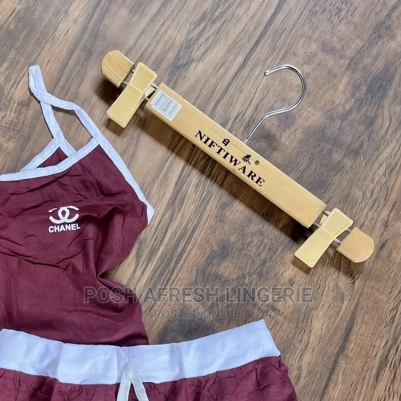 Clothes Hangers/ Metal Hanger