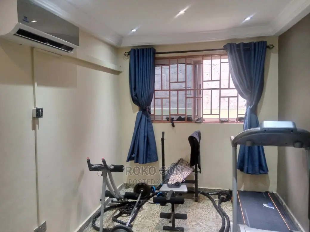 5bdrm Mansion in Dr Roko, Pokuase for sale