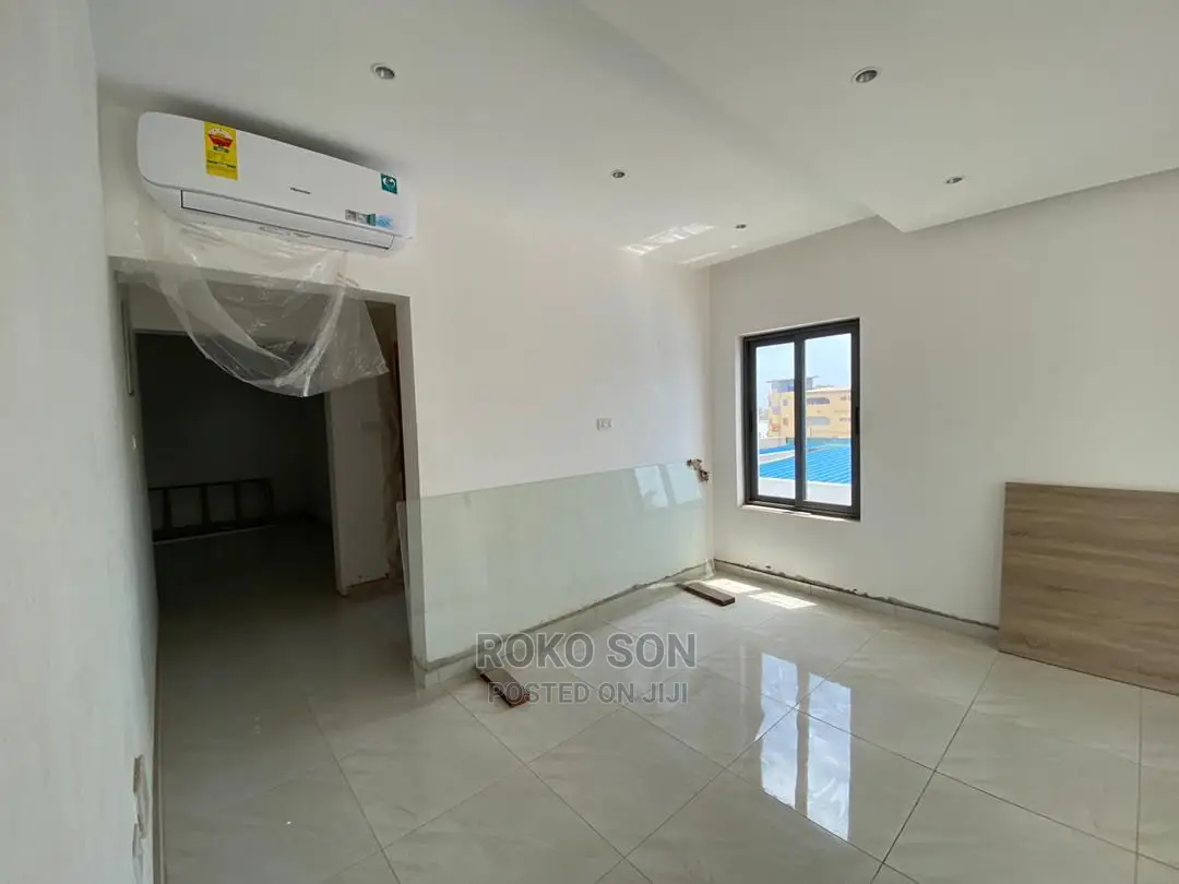 5bdrm Mansion in Dr Roko, East Legon for Sale