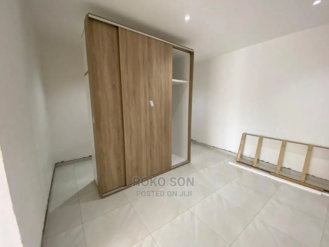 5bdrm Mansion in Dr Roko, East Legon for Sale