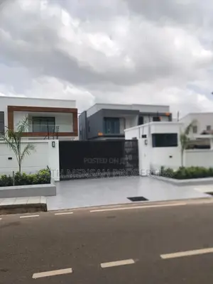 4bdrm House in Skm Property, East Legon for Sale