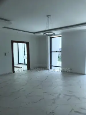 4bdrm House in Skm Property, East Legon for Sale