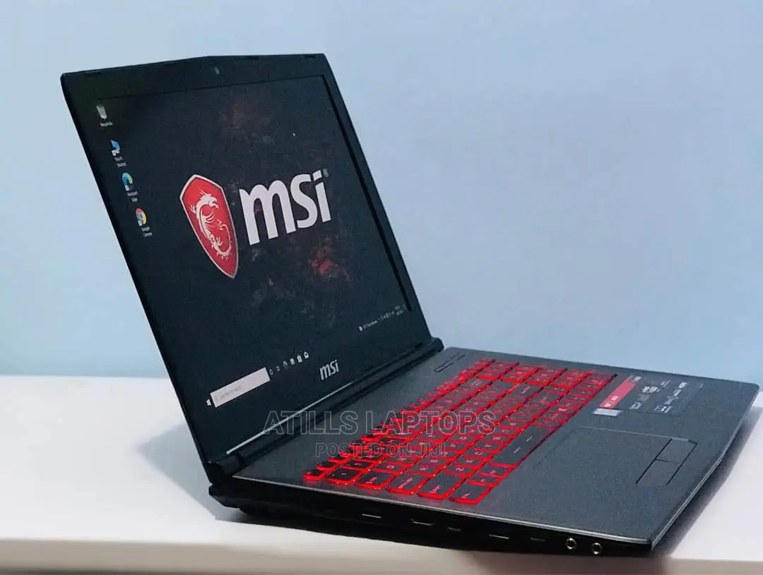 Laptop MSI GV62 8RD 8GB Intel Core I5 HDD+SSD 1.5T