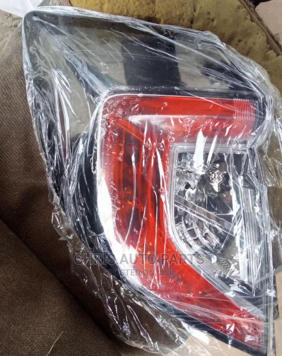 Honda Civic 18 Tail Light