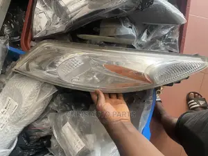 Nissan Juke Headlight