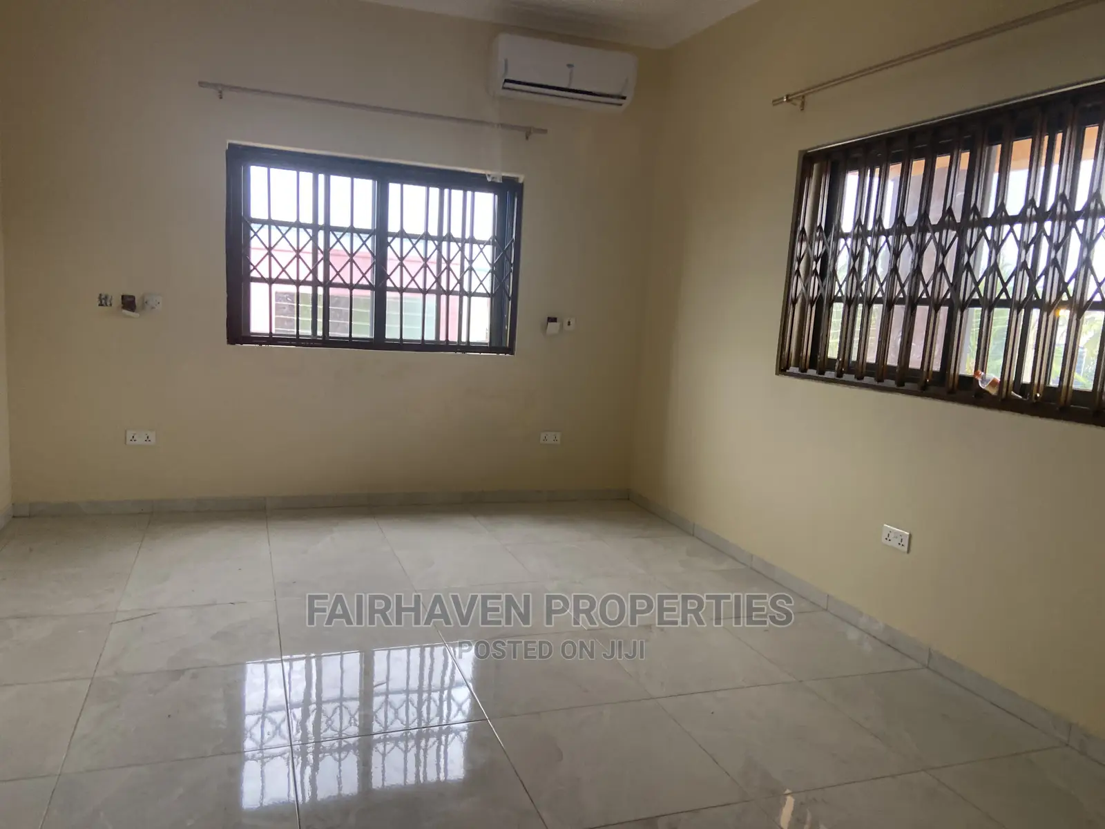4bdrm House in Tseaddo, Airport Residential Area for Rent