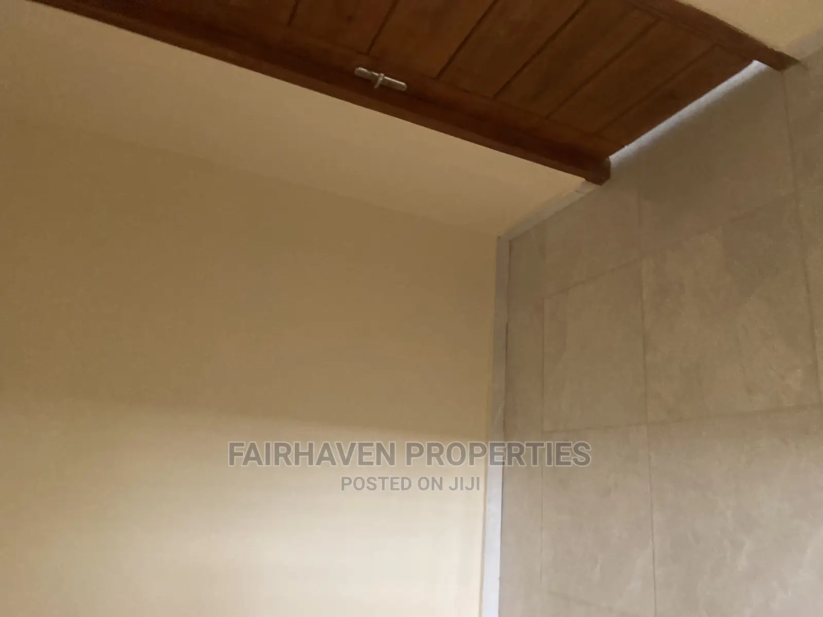 4bdrm House in Tseaddo, Airport Residential Area for Rent