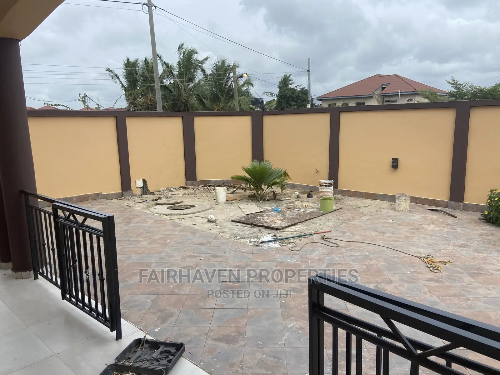 4bdrm House in Tseaddo, Airport Residential Area for Rent
