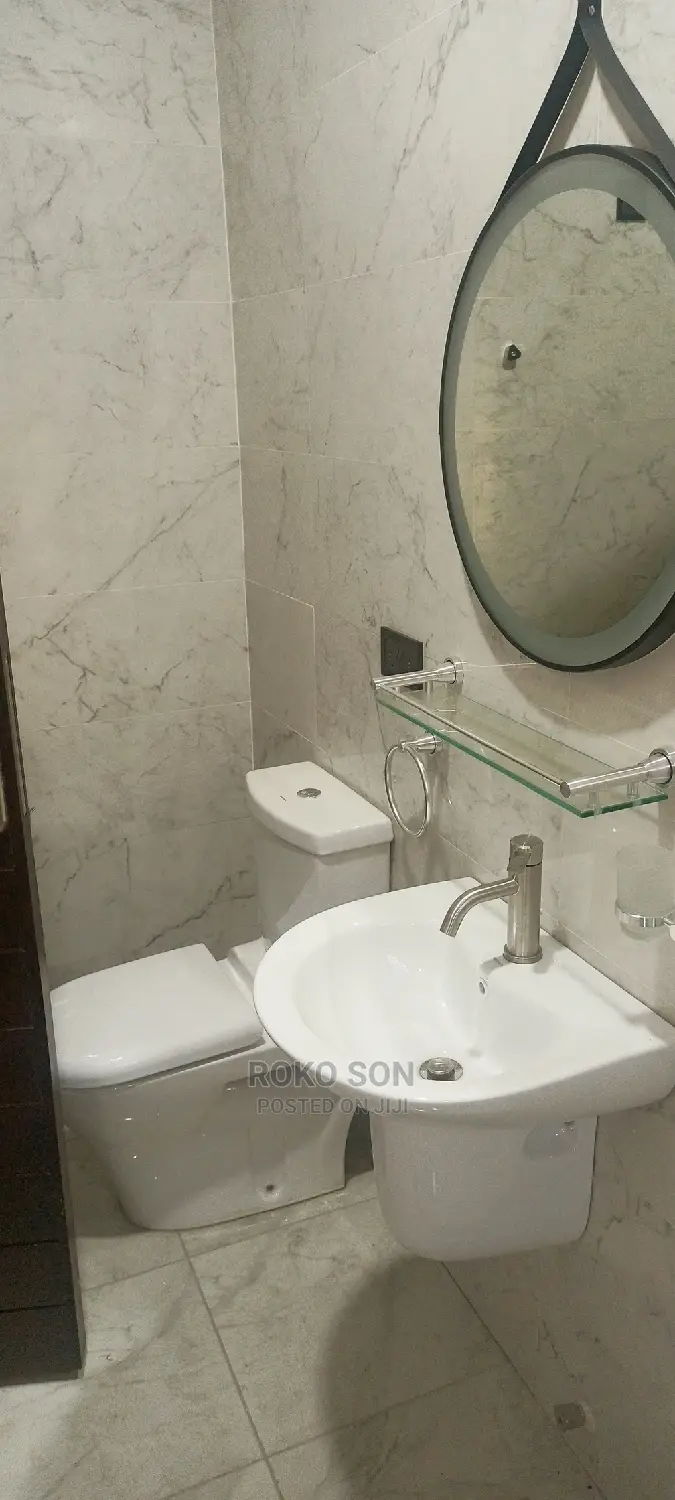 3bdrm House in Dr Roko, Dome for Sale