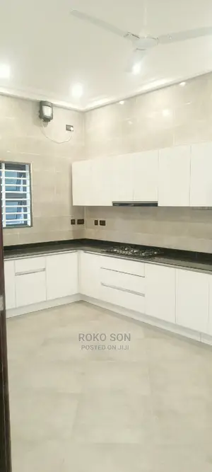 3bdrm House in Dr Roko, Dome for Sale